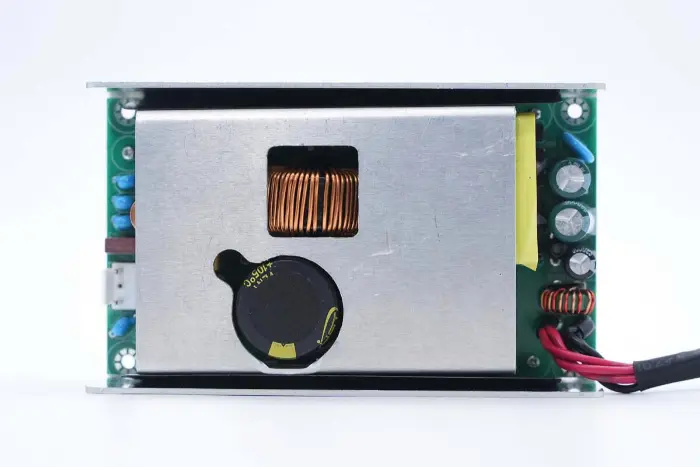 محصول جدید ما - منبع تغذیه GaN 300W